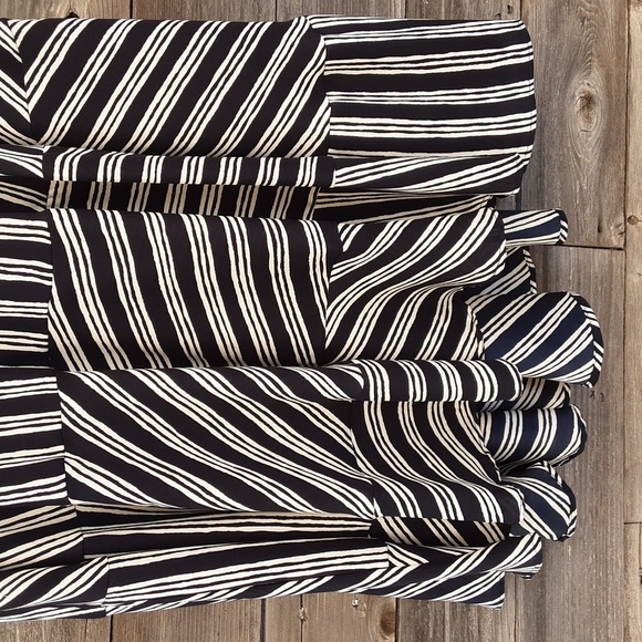 Loft blue & white striped skirt size XL - Picture 5 of 7